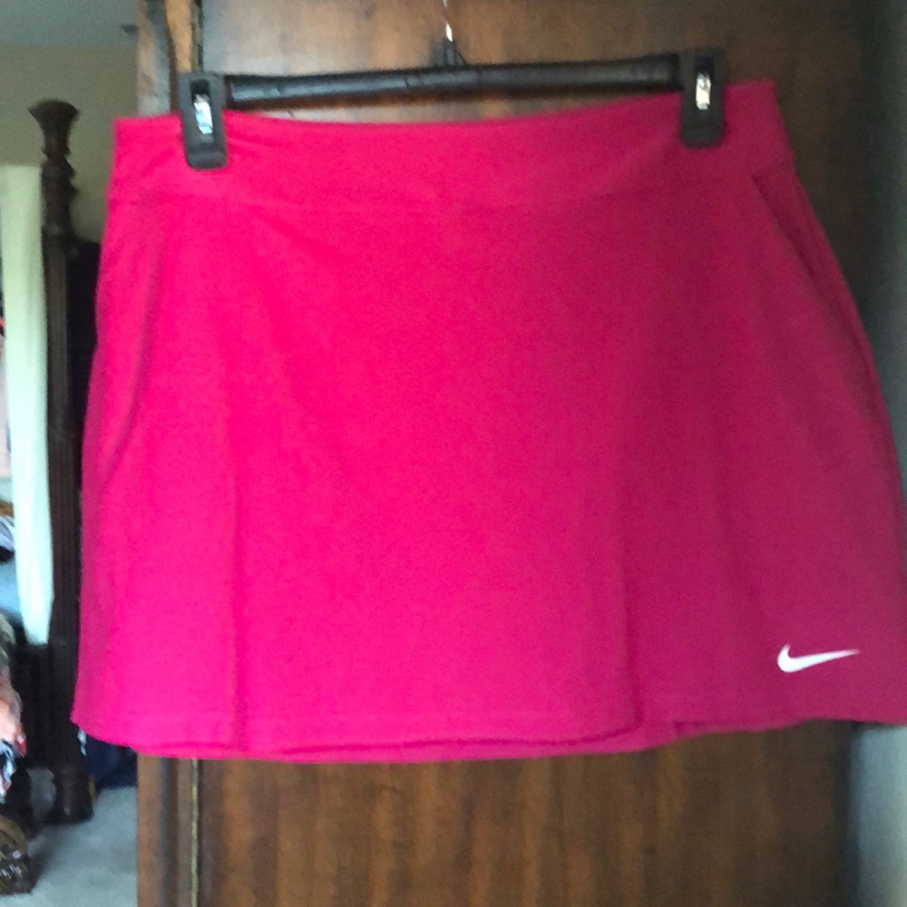 Nike dark pink golf skort xl